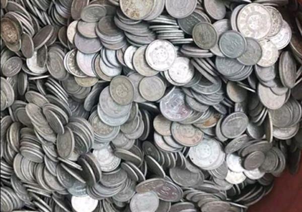 这些老钱币,大家如果遇到了,一定好好收藏,每一套都价值万金!
