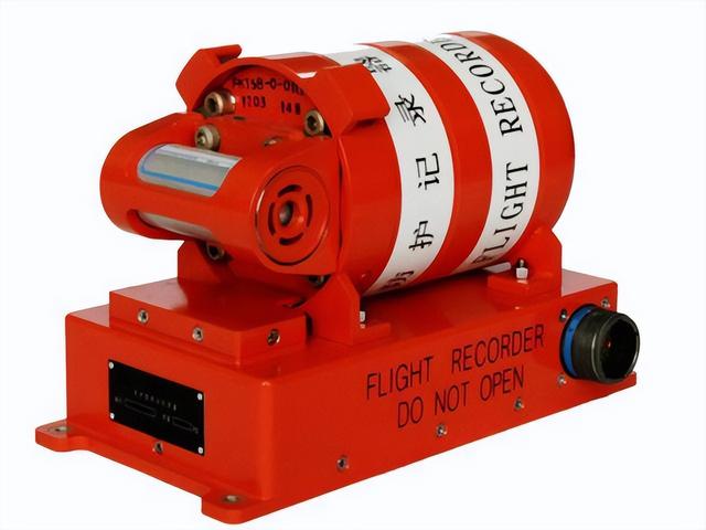 黑匣子有哪些特点（看看黑匣子到底长什么样）(2)