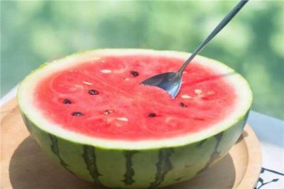 ​西瓜和红薯能一起吃吗 西瓜不能搭配的食物有哪些