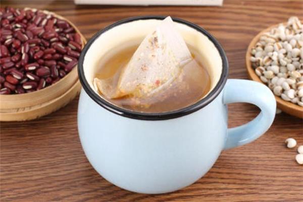 红豆薏米茶可以当水喝吗 红豆薏米茶可以长期喝吗 红豆薏米茶可以当水喝吗 红豆薏米茶可以长期喝吗