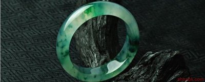 ​怎么识别玉手镯的真假 玉手镯真假的区别