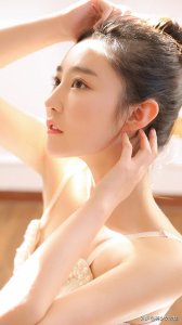 ​清新靓丽阳光少女，多才多艺唯美动人