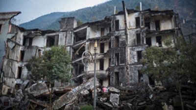 ​沙鸥：汶川地震的感人故事，嫁给大18岁救命恩人，如今无怨无悔