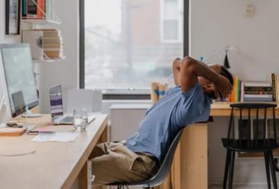 ​我，老师，在河南郑州工作33年，副高5级，告诉你收入有多少