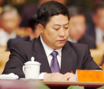 ​贪官陈少勇，嗜色如命，受贿800万，他的一生终毁在了女人手上